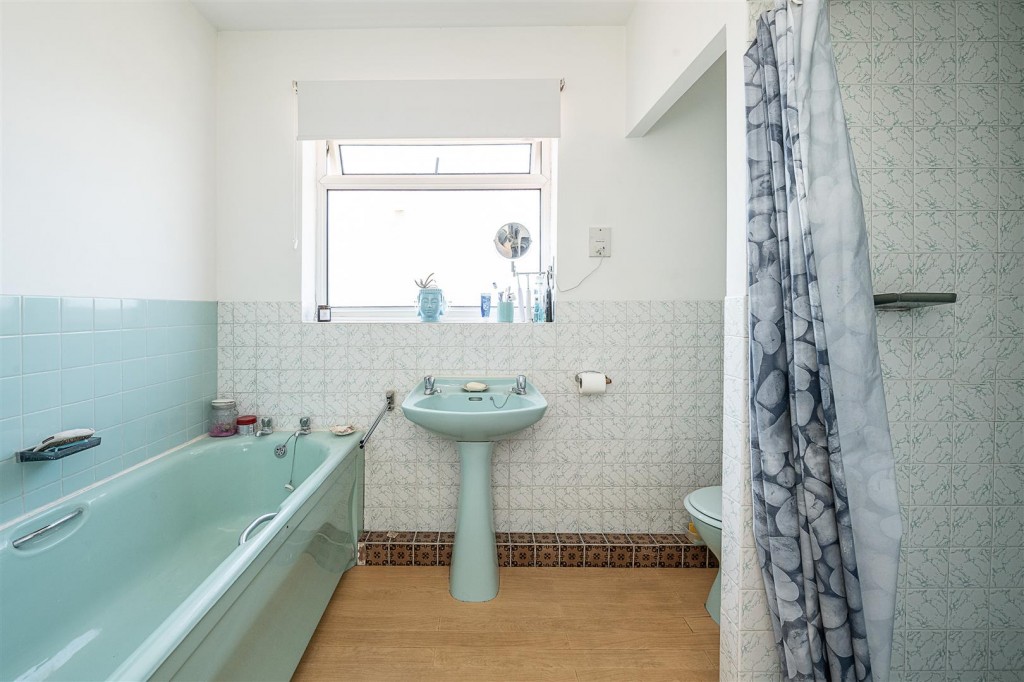 Jubilee Avenue, London Colney, St. Albans