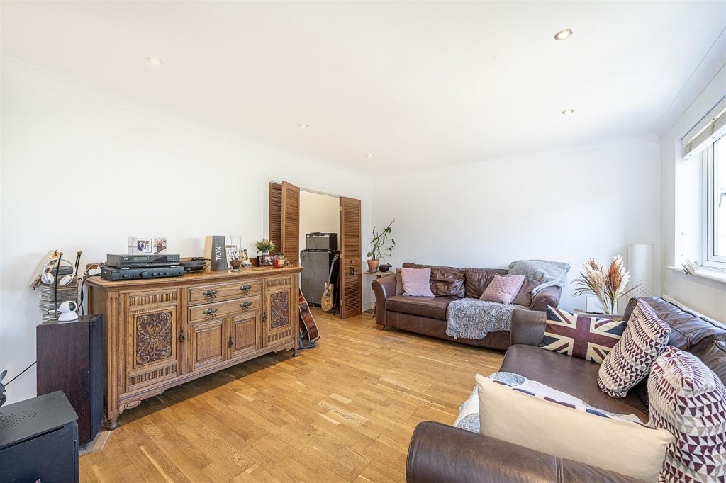 Jubilee Avenue, London Colney, St. Albans