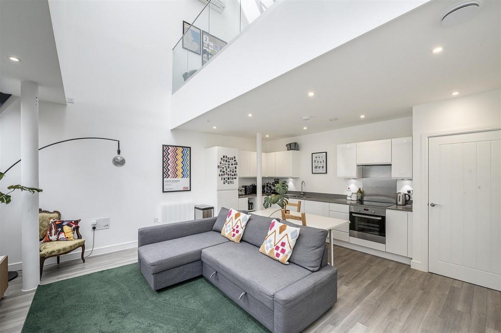 Sutton Road, St. Albans