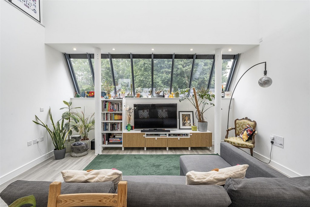 Sutton Road, St. Albans