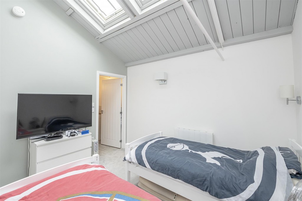 Sutton Road, St. Albans