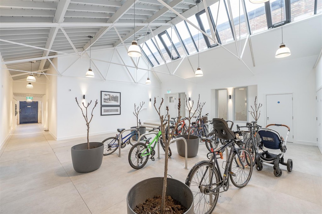 Sutton Road, St. Albans