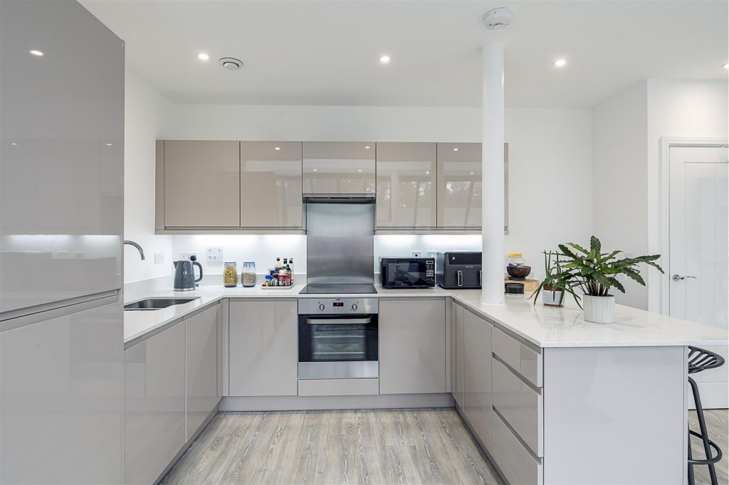 Sutton Road, St. Albans