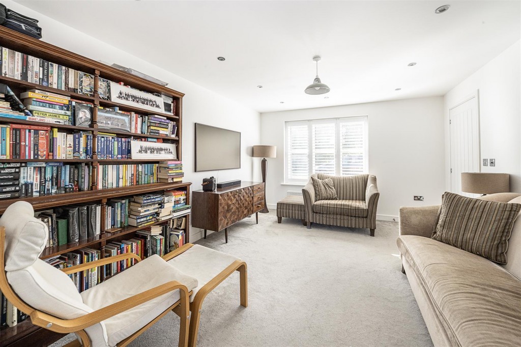 Osprey Drive, St. Albans