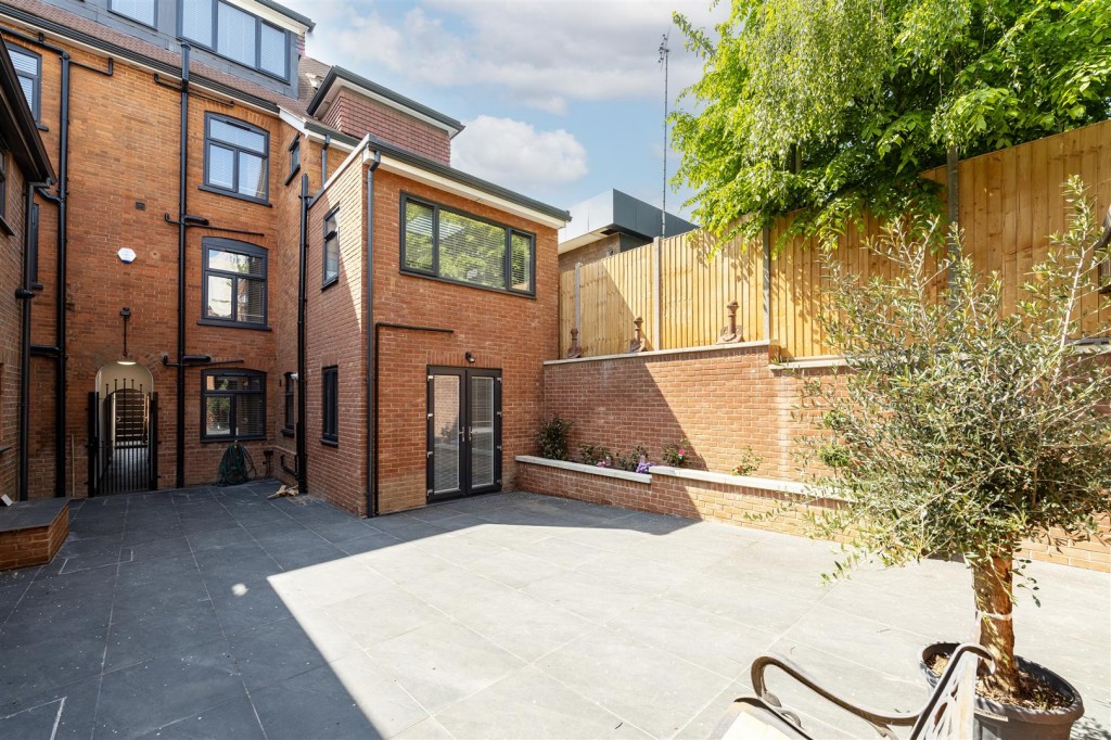 London Road, St. Albans