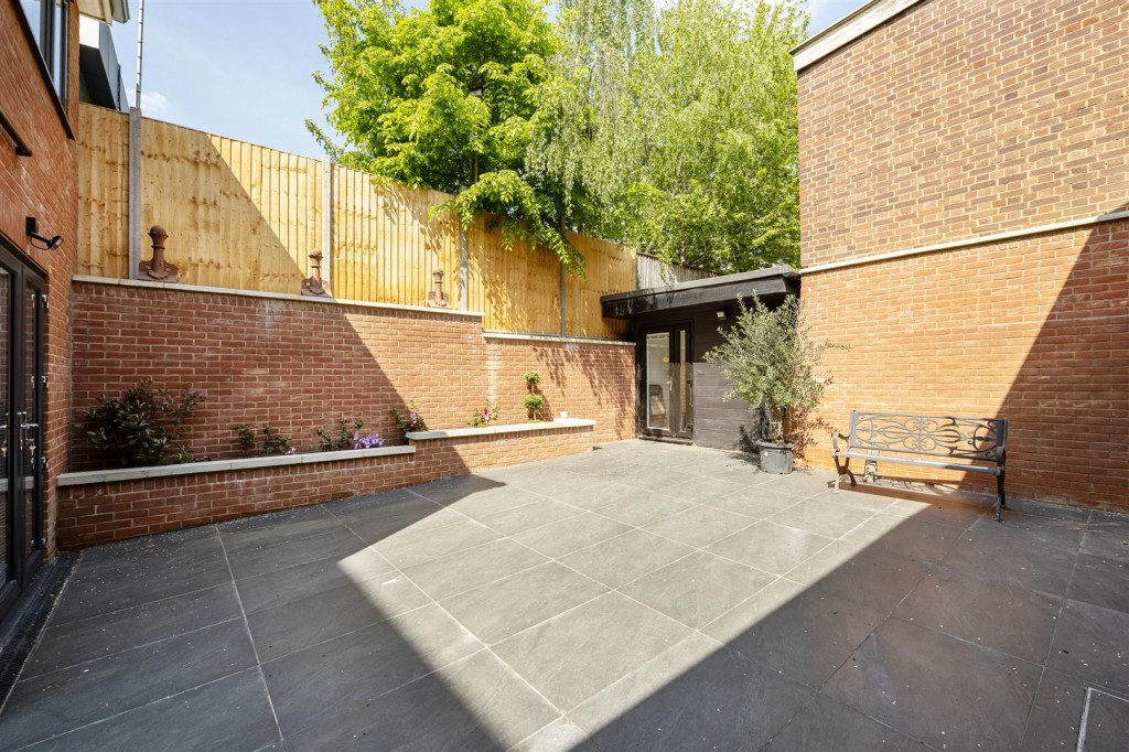 London Road, St. Albans