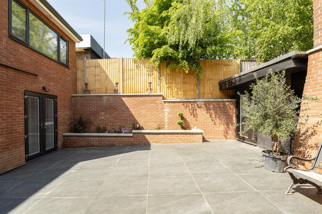 London Road, St. Albans