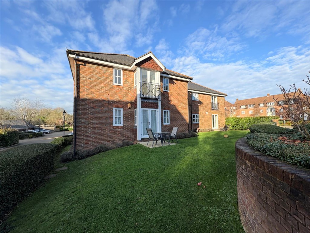 Minister Court, Frogmore, St. Albans