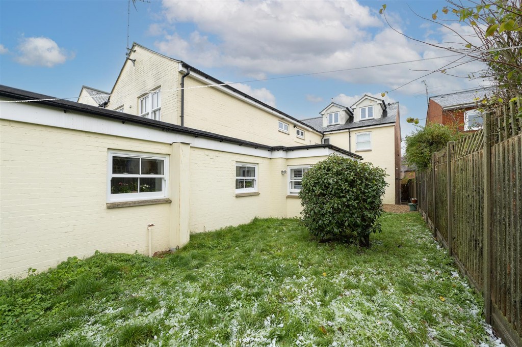 35 High Street, Sandridge, St Albans