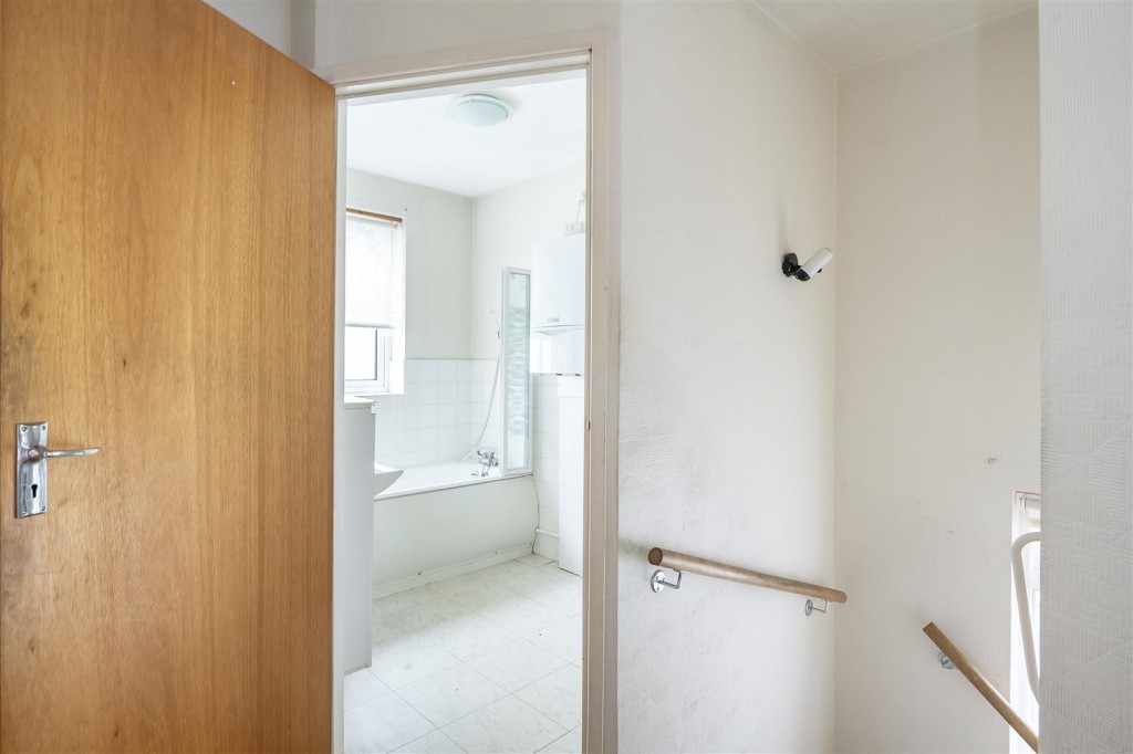 Alexander Road, London Colney, St. Albans