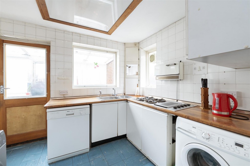 Alexander Road, London Colney, St. Albans