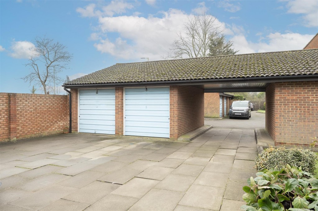 North Orbital Road, St. Albans