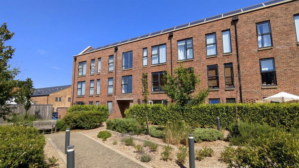 Hedley Road, St. Albans