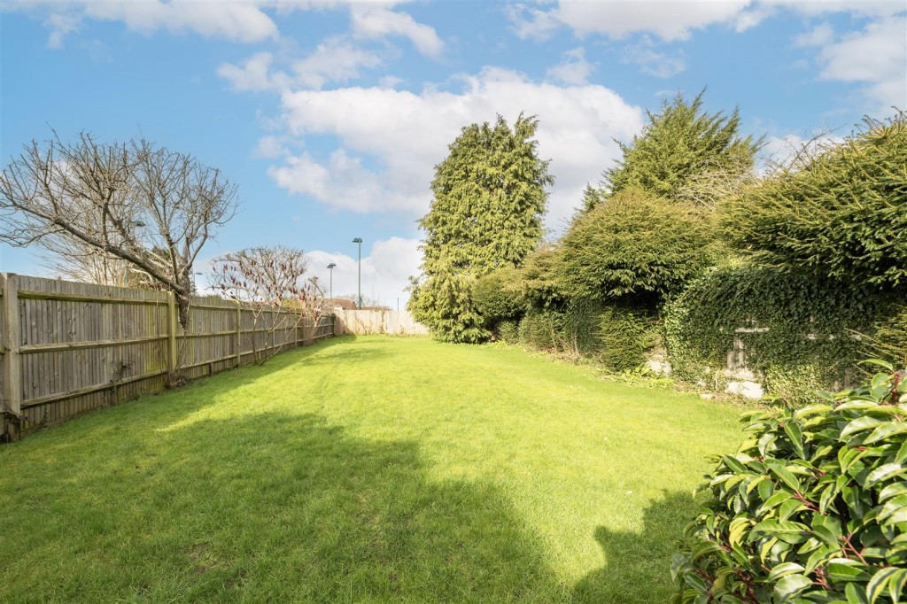 Waverley Road, St. Albans