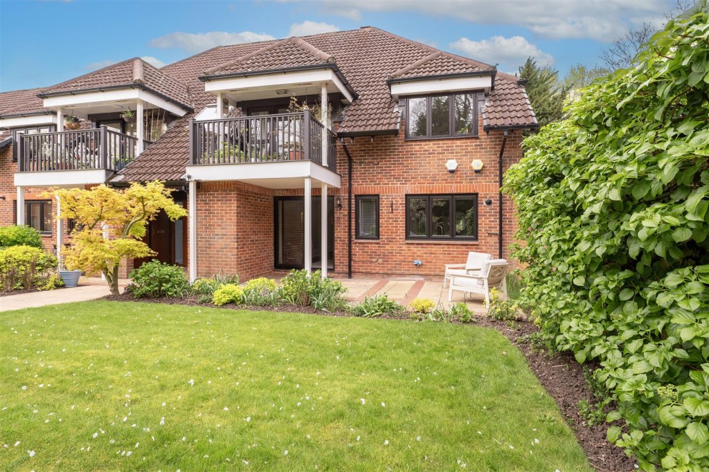 Birklands Park, London Road, St. Albans