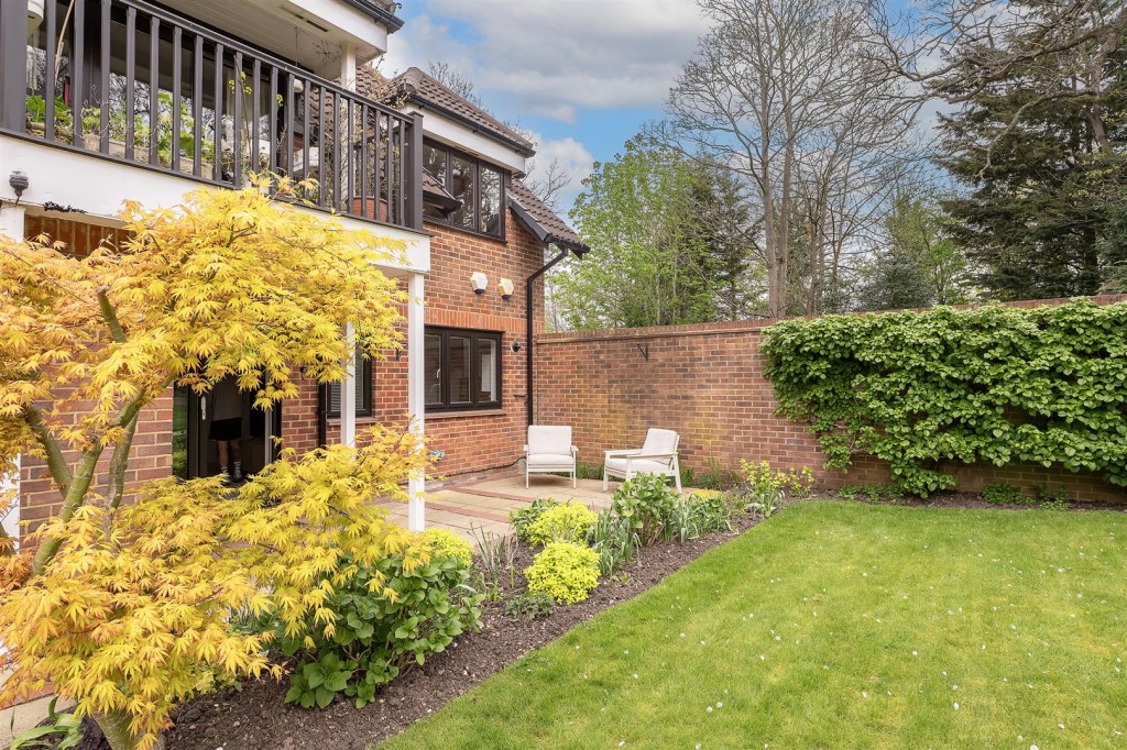 Birklands Park, London Road, St. Albans