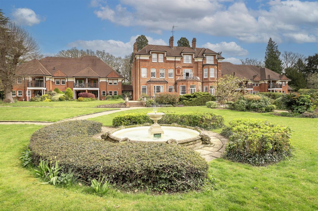 Birklands Park, London Road, St. Albans