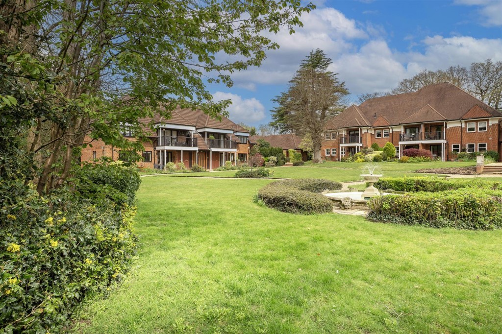 Birklands Park, London Road, St. Albans
