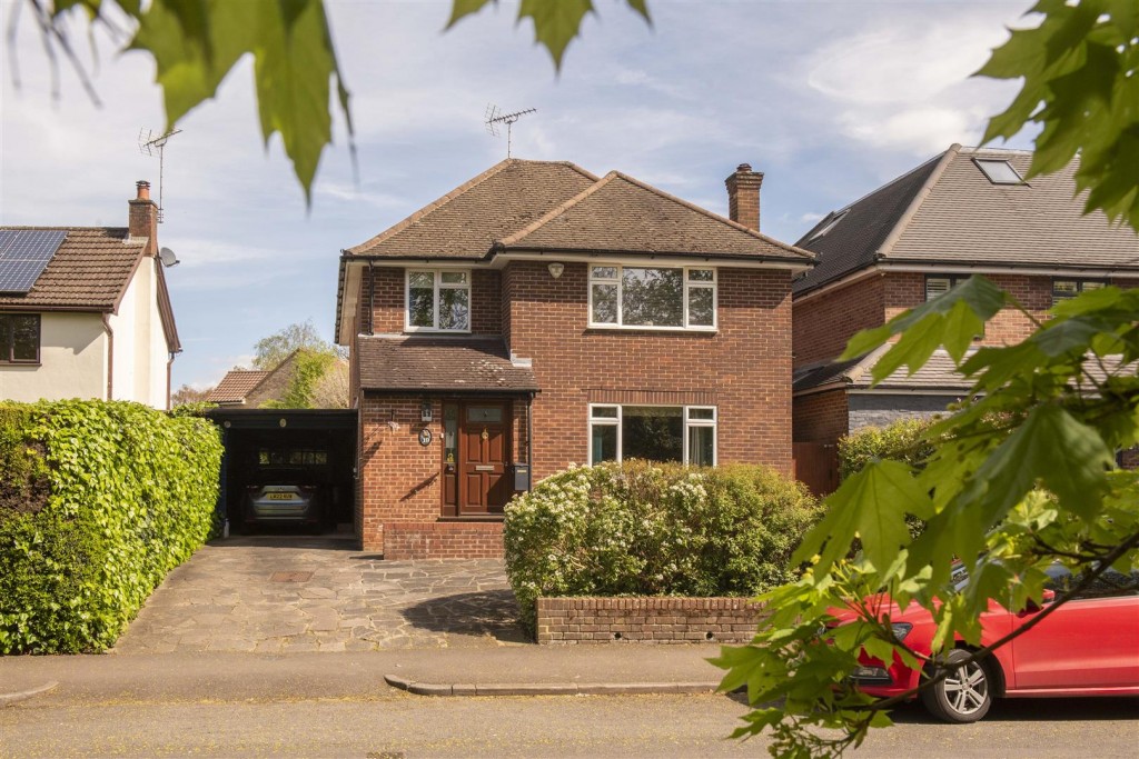 Admirals Walk, St. Albans