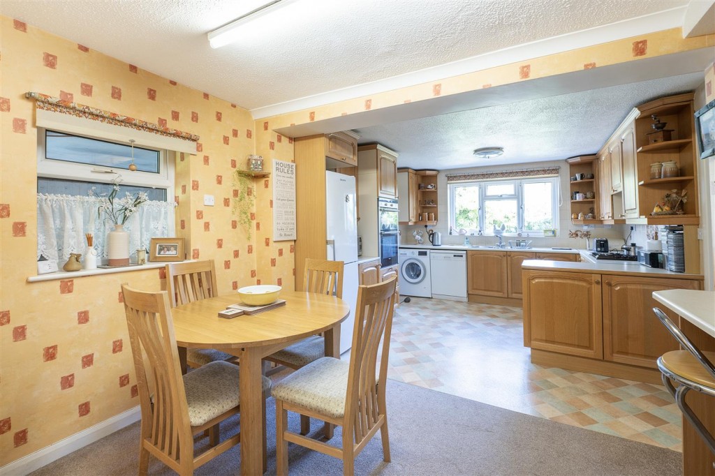 Admirals Walk, St. Albans