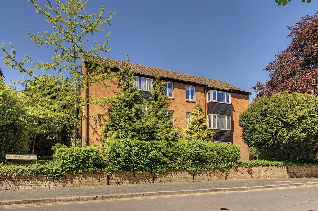 Upper Lattimore Road, St. Albans