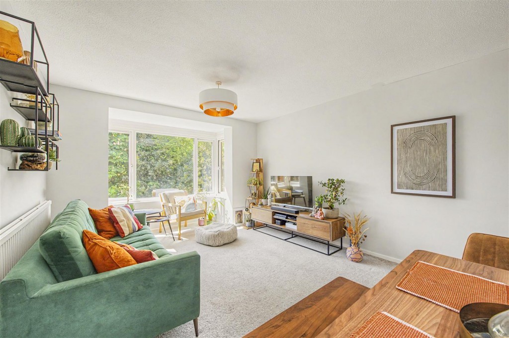 Upper Lattimore Road, St. Albans