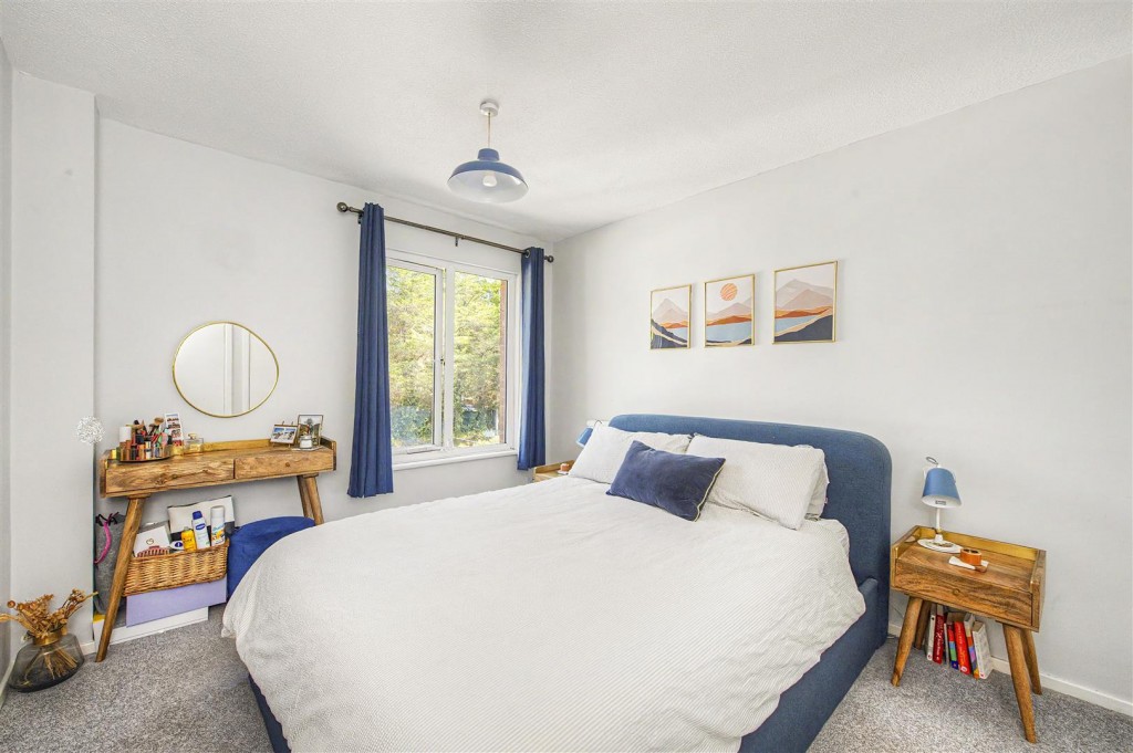 Upper Lattimore Road, St. Albans