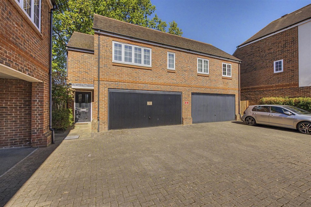 Mortimer Crescent, Kings Park, St Albans, Herts