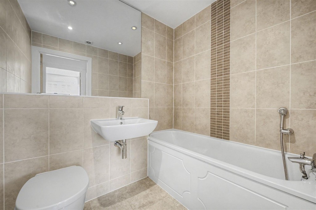 Mortimer Crescent, Kings Park, St Albans, Herts