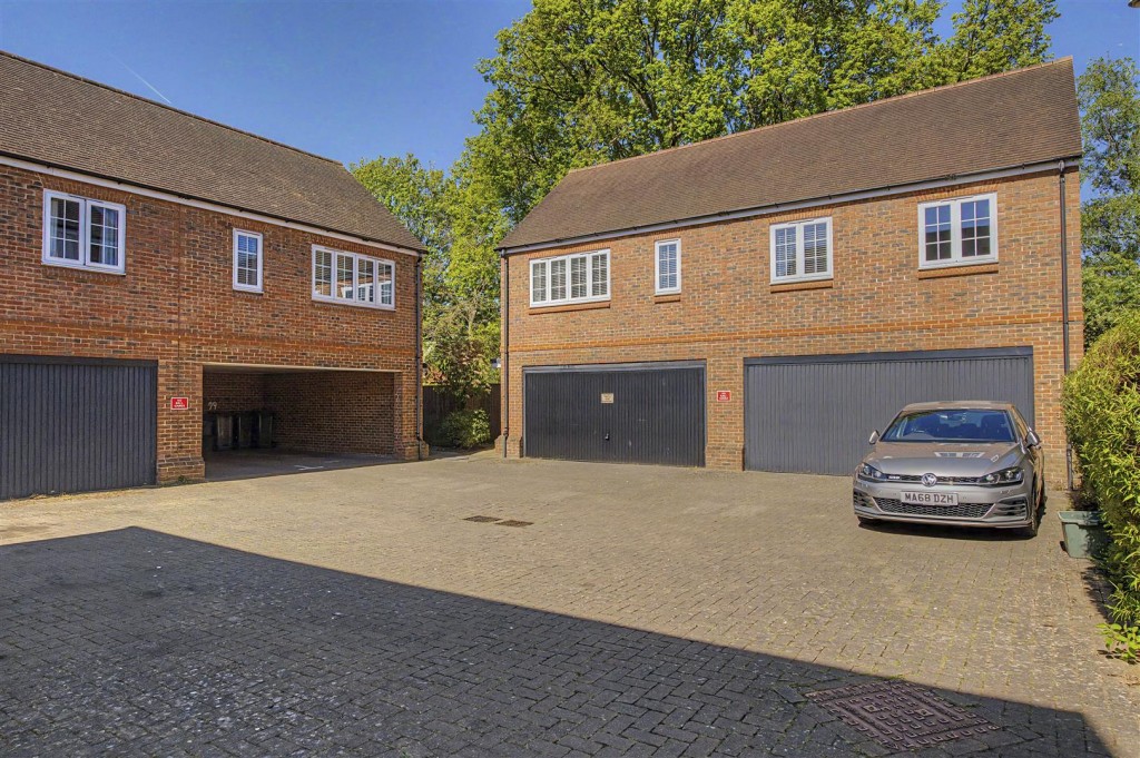 Mortimer Crescent, Kings Park, St Albans, Herts