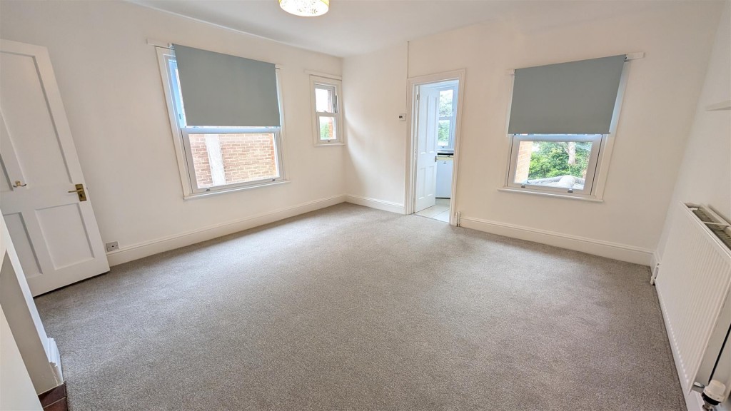 Flat 5 Rosemont 228 London Road St Albans Herts