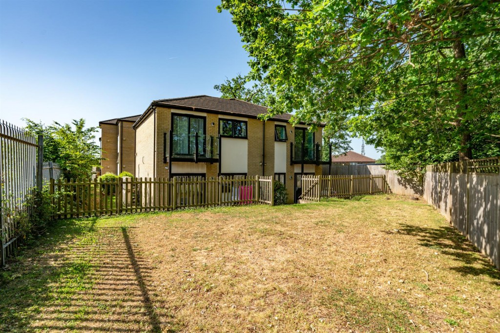 15 Sandridge Park, St Albans