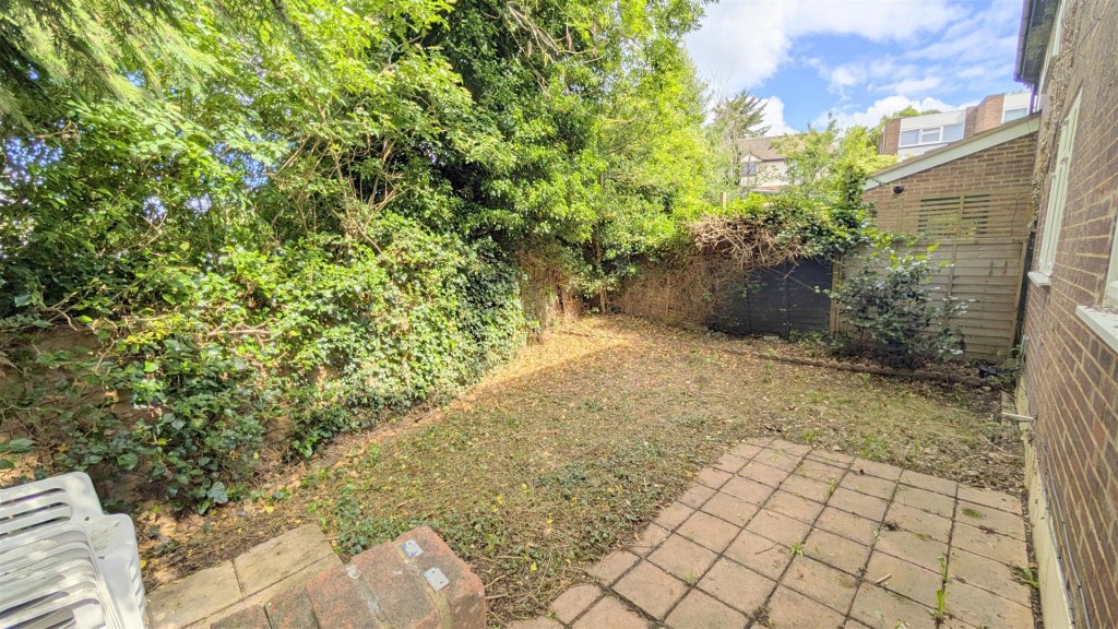 Riverside Close, Riverside Road, St Albans, Herts