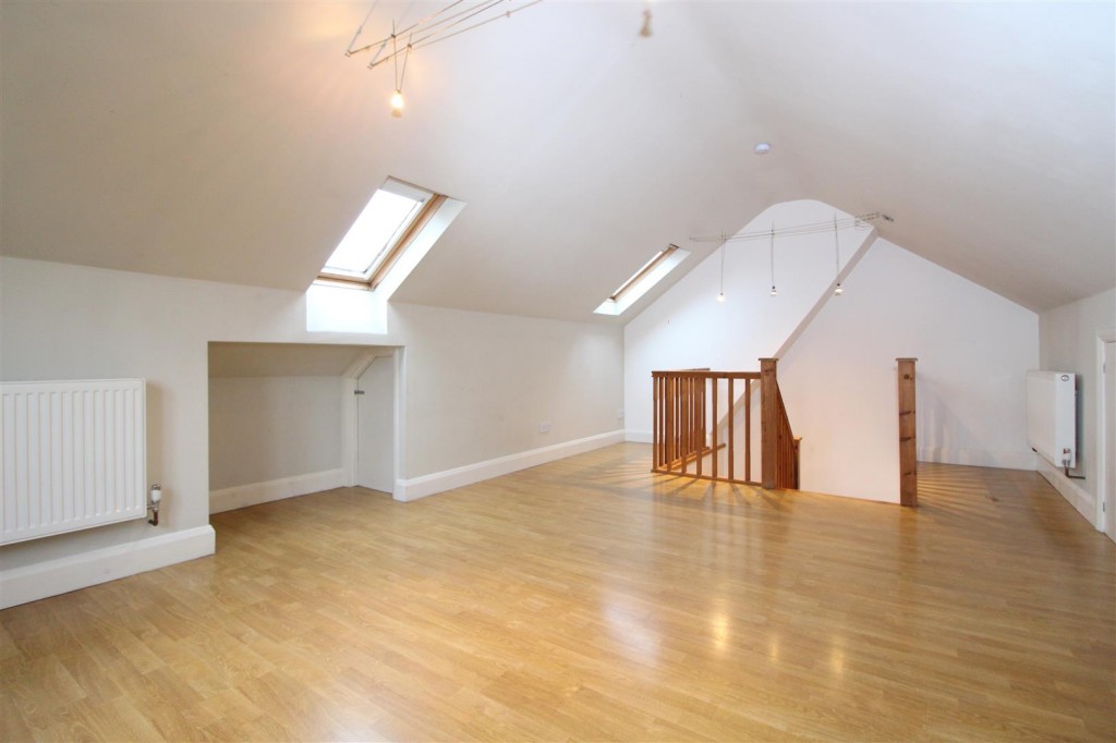Riverside Close, Riverside Road, St Albans, Herts