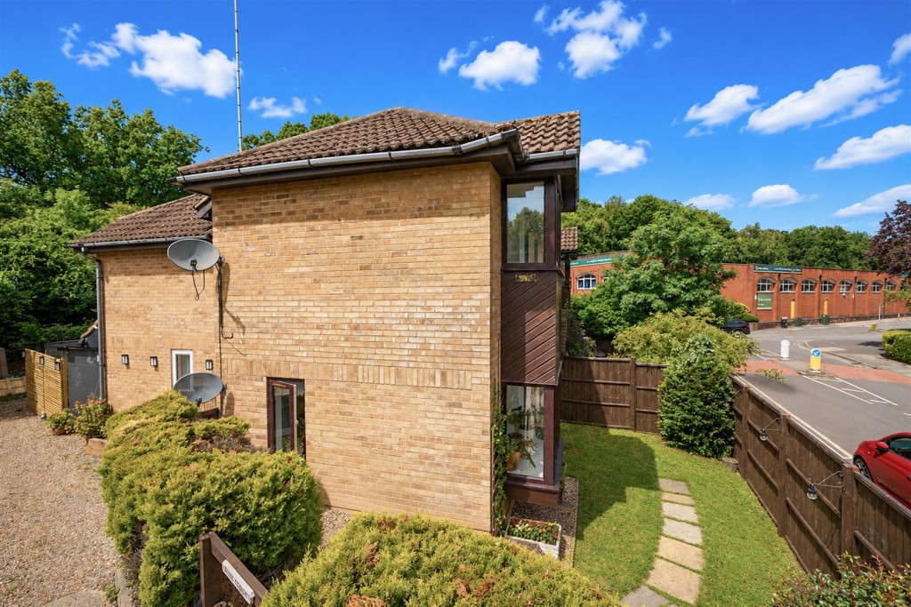 Shire Court, Dellfield, St Albans, Hertfordshire