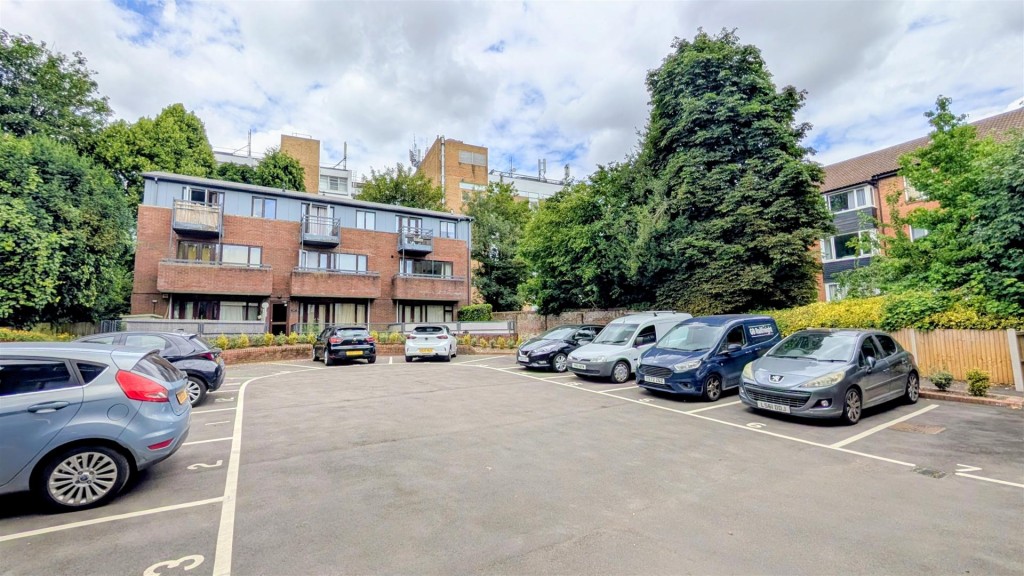 Chalfont Place, St Albans