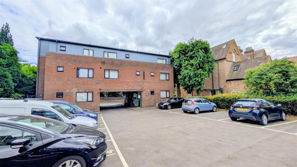 Chalfont Place, St Albans