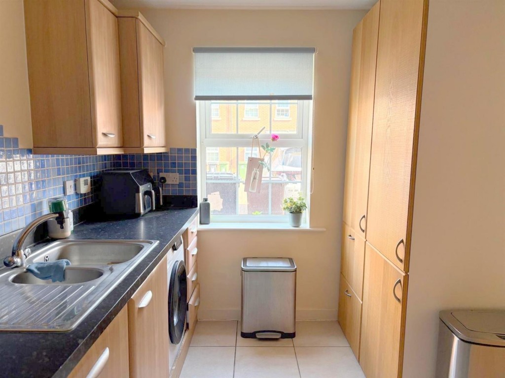 Frederick Place, Frogmore, St. Albans