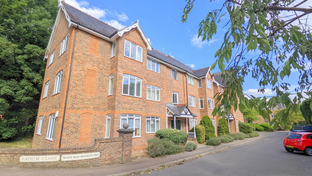 Latium Close, St Albans