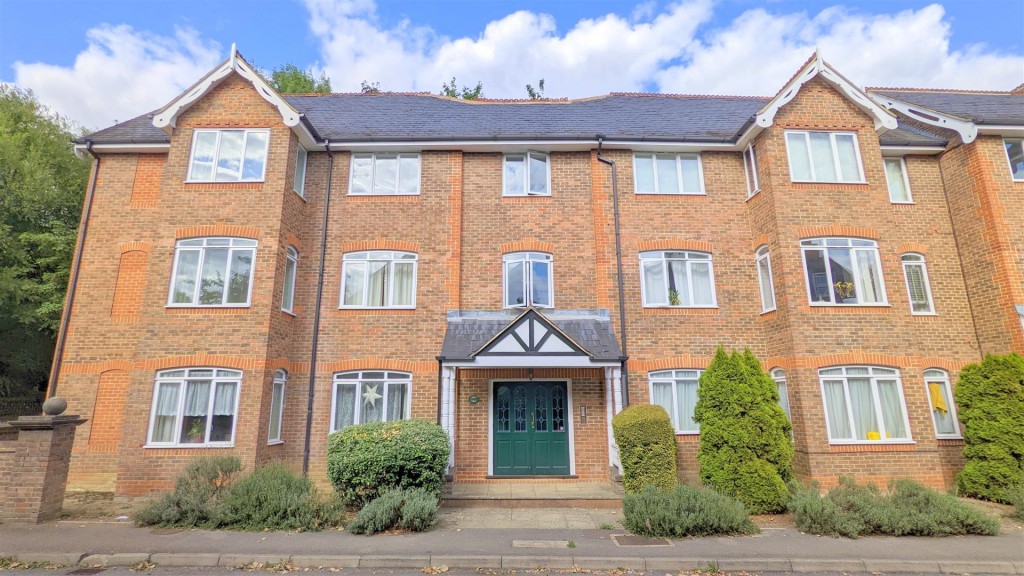 Latium Close, St Albans