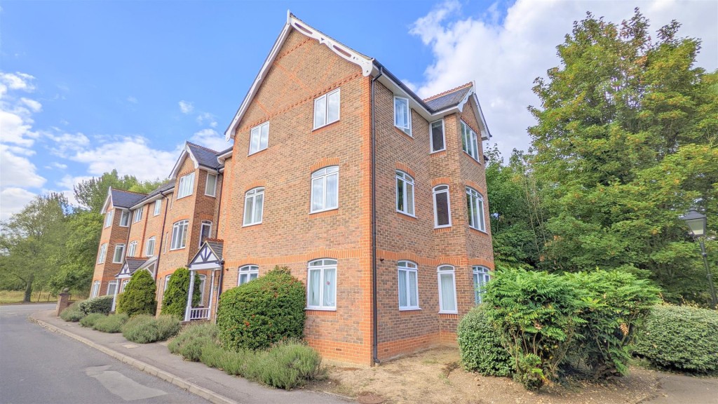 Latium Close, St Albans