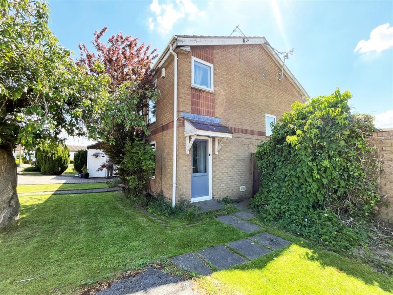 Hatherleigh Close, Mapperley Plains, Nottingham