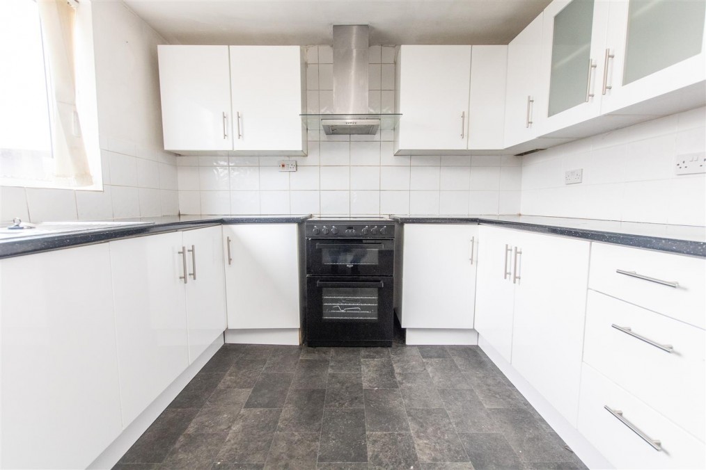 Stevenholme Crescent, Bestwood, Nottingham, NG5 5JW