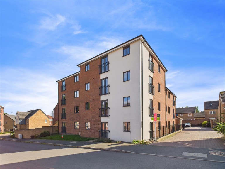 Renshaw Drive, Gedling, Nottingham