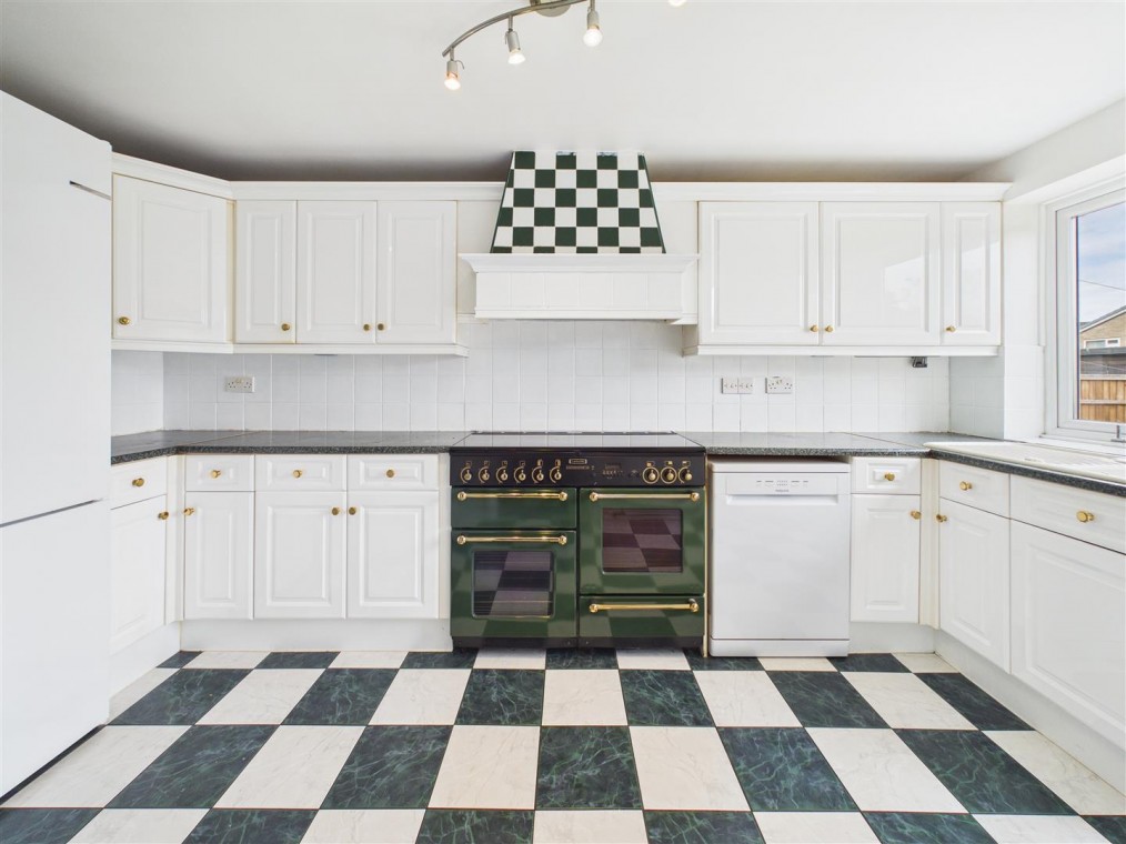 Fabis Drive, Clifton, Nottingham