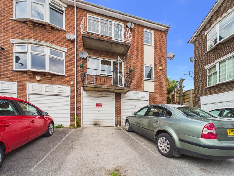 Colwick Lodge, Whimsey Park, Carlton, Nottingham