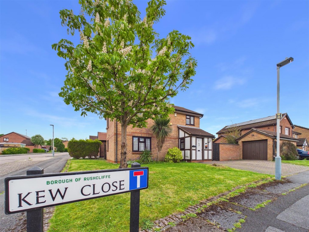 Kew Close, Compton Acres, West Bridgford, Nottingham