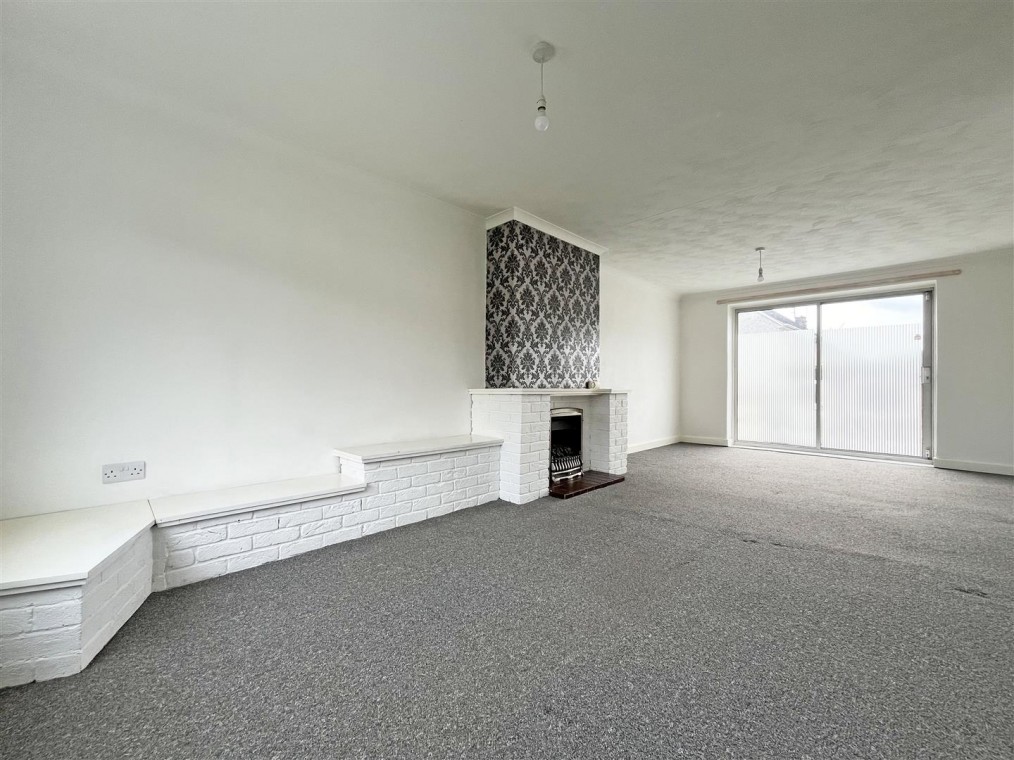 Cliffmere Walk, Clifton, Nottingham