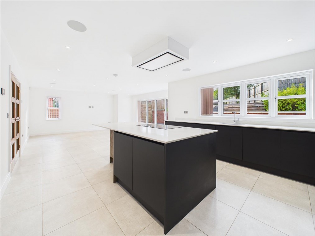 Longdale Lane, Ravenshead, Nottingham