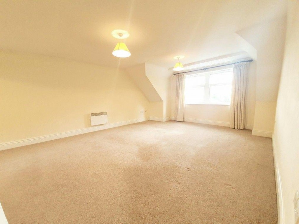 Shaftesbury Avenue, Burton Joyce, Nottingham